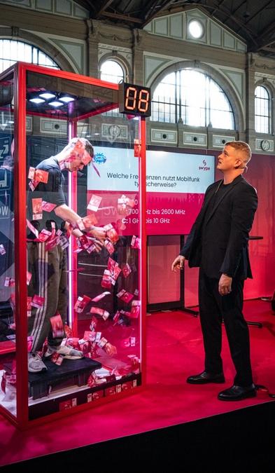 Teilnehmende an der swype Game Show