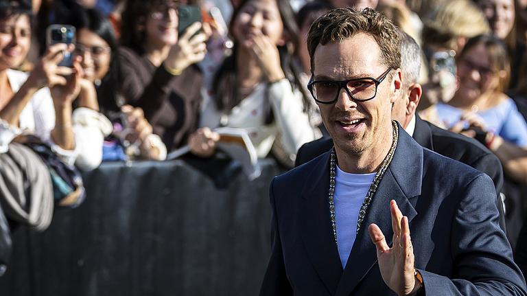 Smile, Chin, Cheek (1 Person)